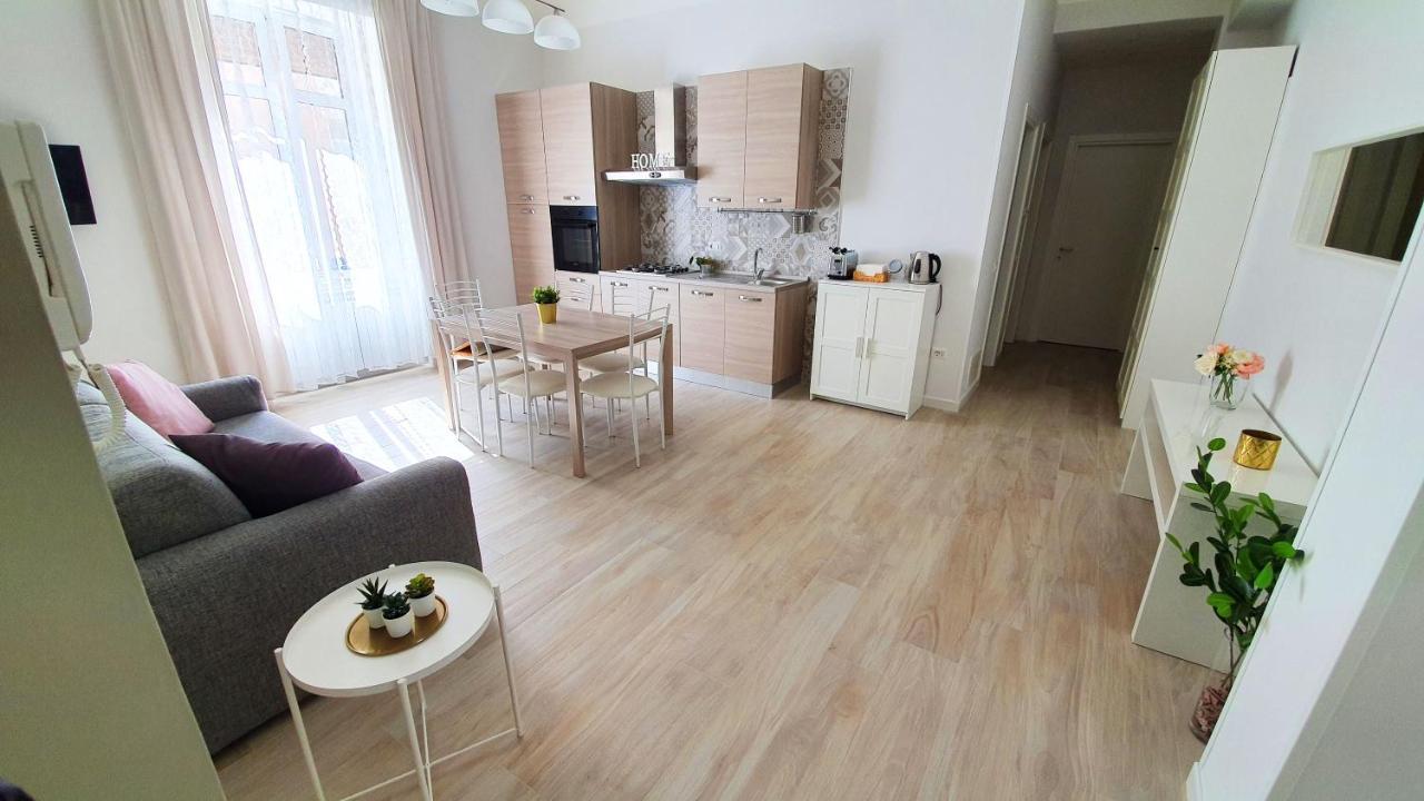 Plinio Home 카스텔라마레디스타비아 외부 사진